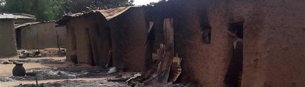 villaggio bruciato in nigeria